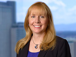 patti-gross-denver-colorado-support-services-portrait